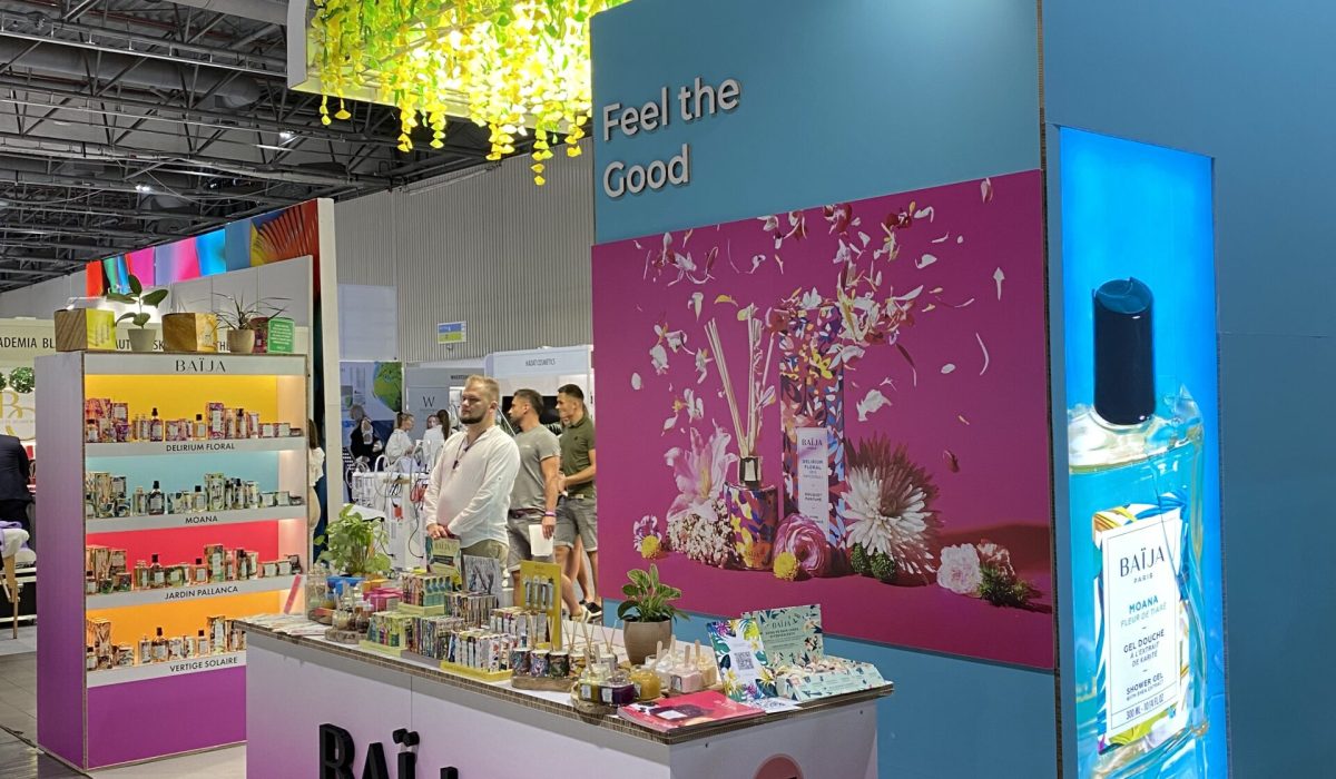 strona Carton Crafters - realizacje_Baija i MOEE Warszawa - Beauty Forum 2023_IMG_0467